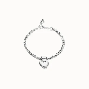 Bracelet with heart detail plated in sterling silver
